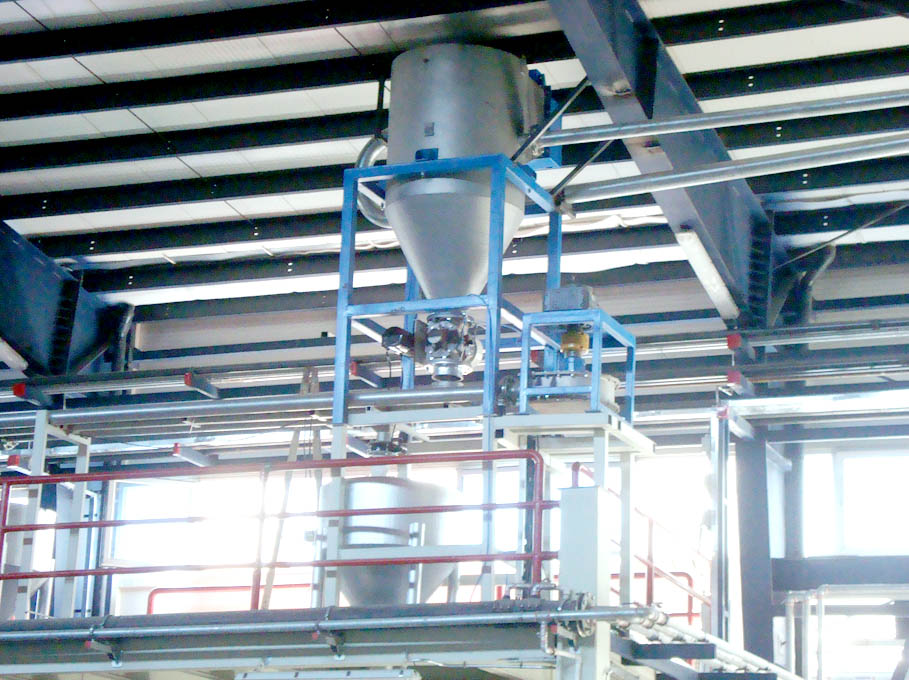 管鏈輸送機
